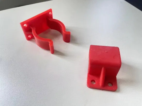 Accessori per camion dei pompieri Elementi di fissaggio in plastica Chiave per tubo di aspirazione/Morsetto per chiave di terra/Piastra per ascia/Tipo di lavoro Chiave per tubo di aspirazione